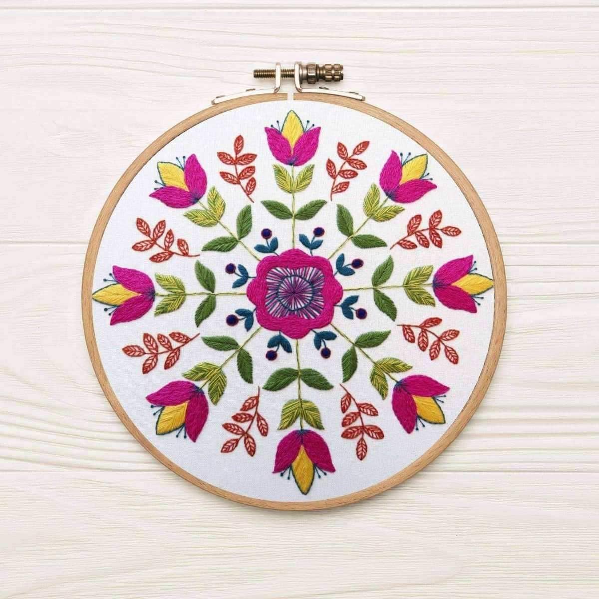 Corner Polish floral folk embroidery pattern - 2 sizes 