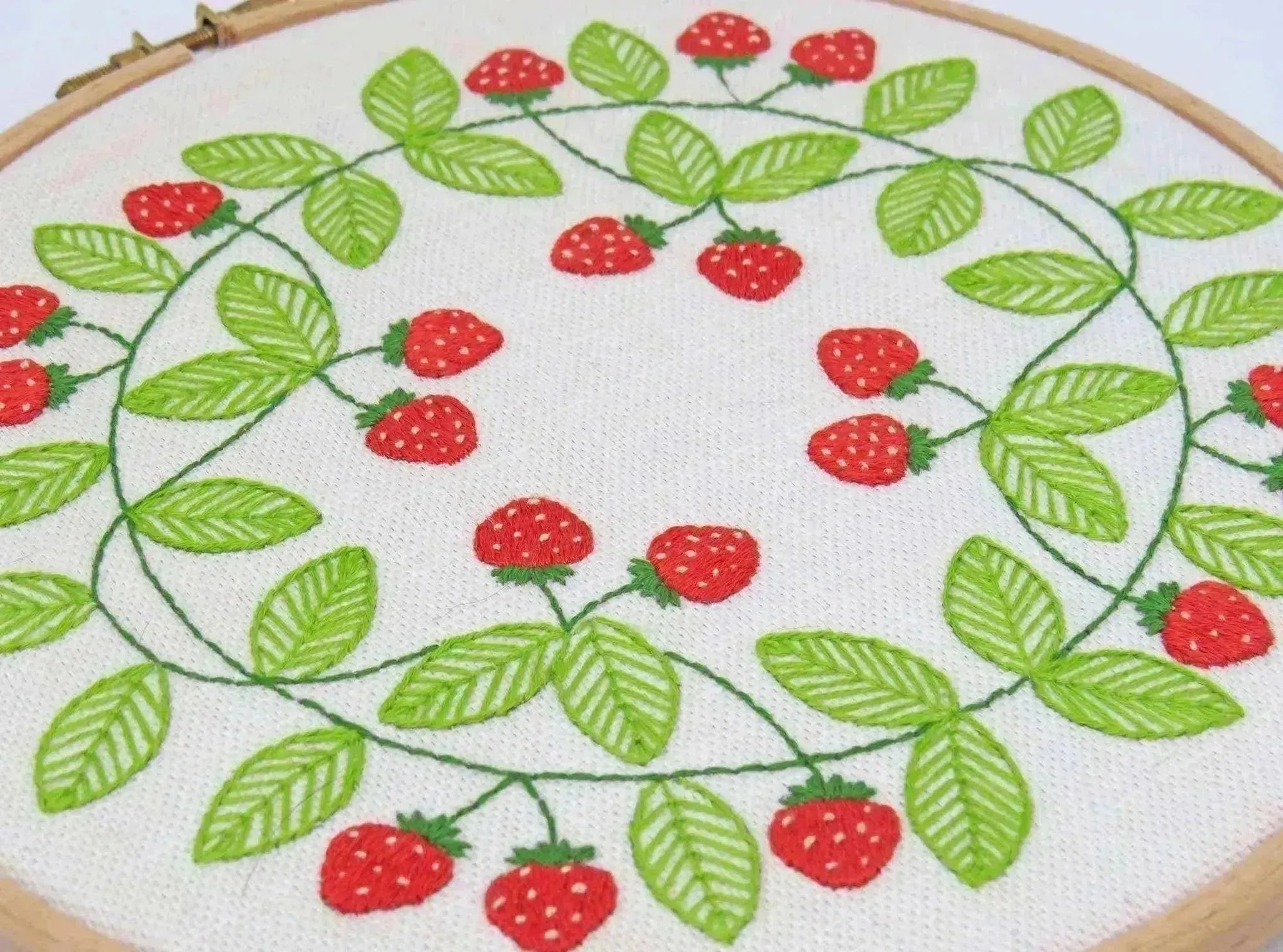 Strawberry Swirl, Hand Embroidery Pattern , PDF Download , StitchDoodles , embroidery hoop kit, embroidery kit for adults, embroidery kit for beginners, embroidery kits for adults, embroidery kits for beginers, hand embroidery, modern embroidery kits, PDF pattern , StitchDoodles , shop.stitchdoodles.com