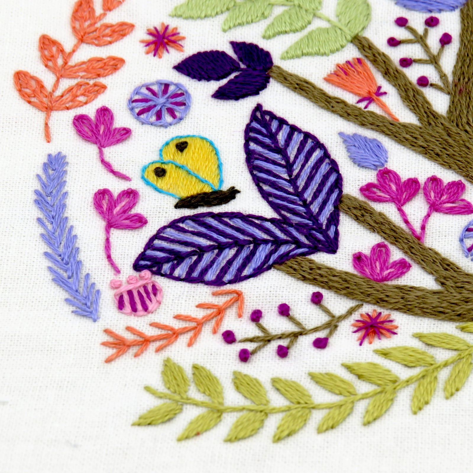 This modern Folk Tree Stitchery, Hand Embroidery Kit is so much fun to stitch. It incorporates a variety of simple stitches along with lots of colour and inspiration.