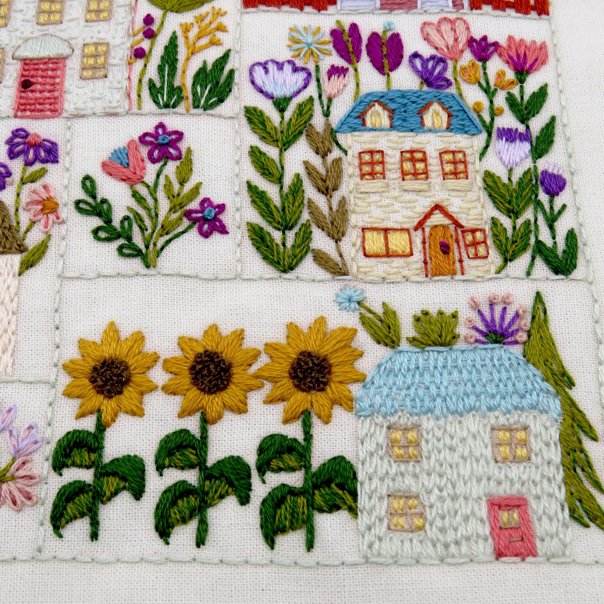 Patrón PDF de Bordado Village in Bloom
