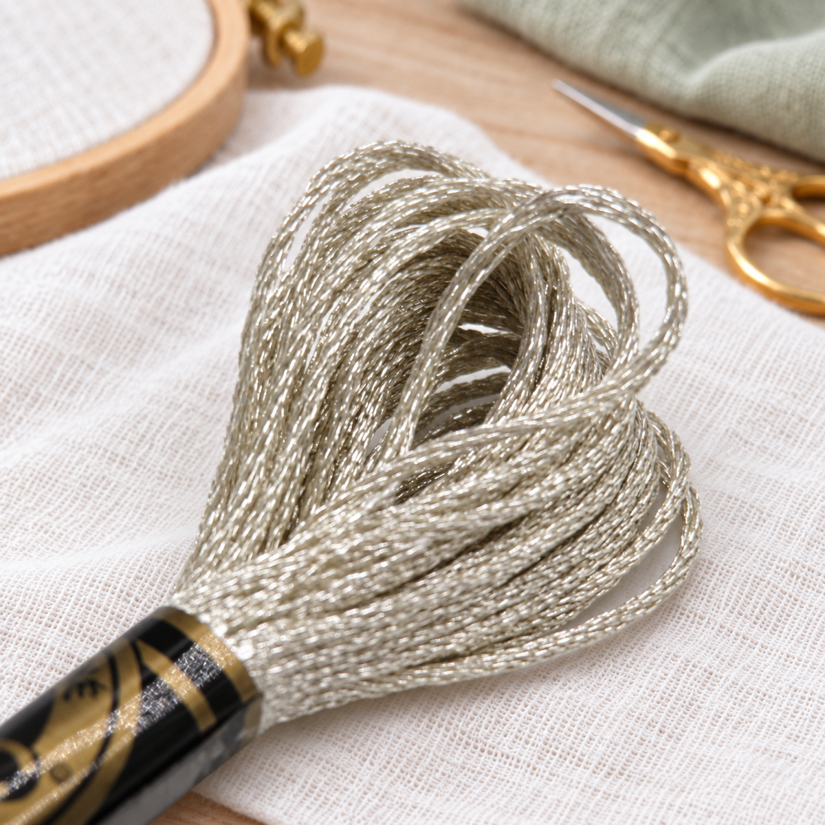 DMC MOULINE Light Effects Silver Thread Skein 8m Col. E168