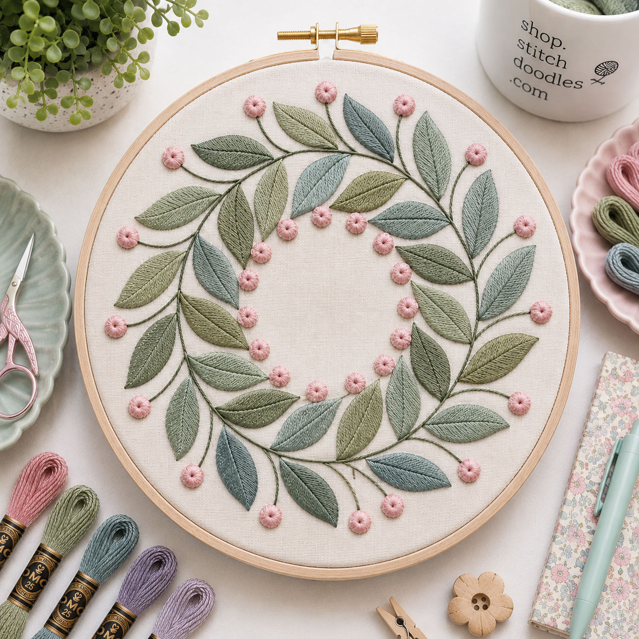 golden leaves hand embroidery pattern