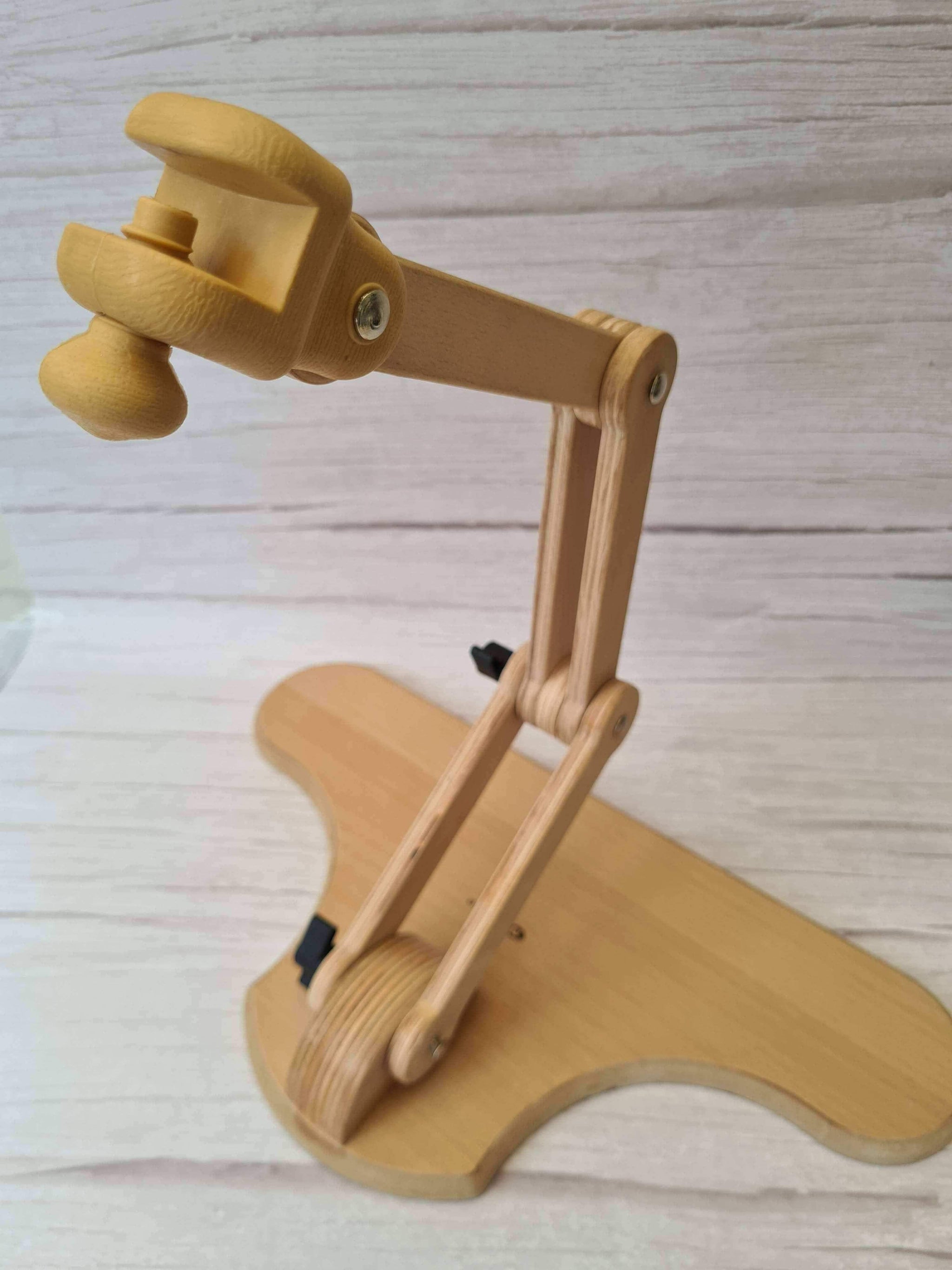190-5 Nurge Adjustable Wooden Embroidery Floor Stand – Leo Hobby