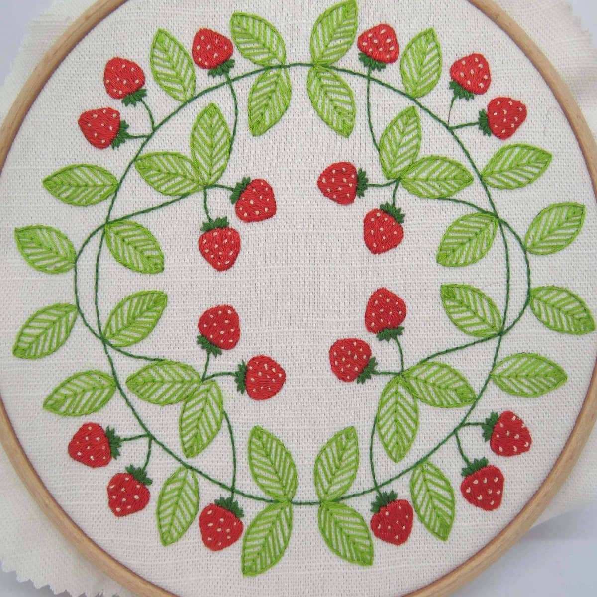 Strawberry Swirl, Hand Embroidery Pattern , PDF Download , StitchDoodles , embroidery hoop kit, embroidery kit for adults, embroidery kit for beginners, embroidery kits for adults, embroidery kits for beginers, hand embroidery, modern embroidery kits, PDF pattern , StitchDoodles , shop.stitchdoodles.com